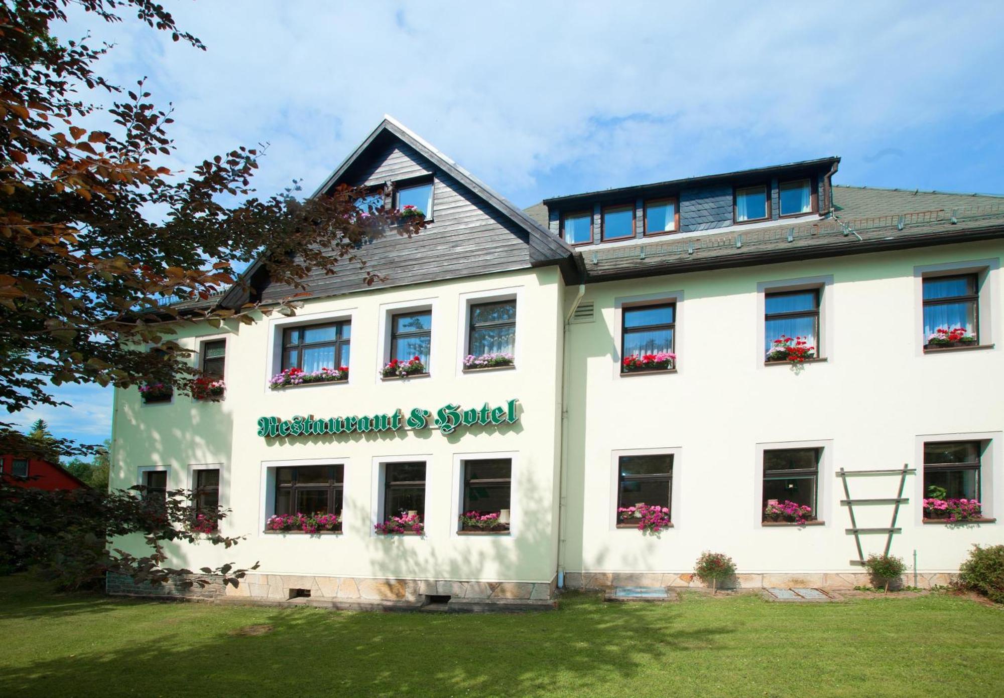 Ferienhotel Augustusburg Exterior photo
