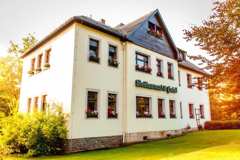 Ferienhotel Augustusburg Exterior photo